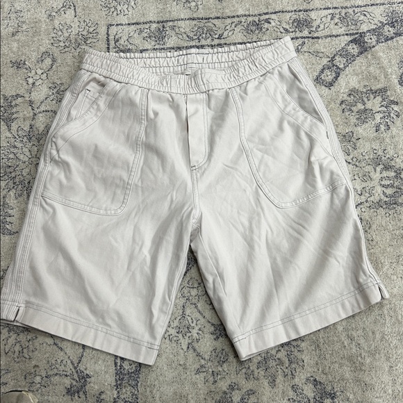Athleta Pants - Athleta Cream Farrallon Bermuda Shorts